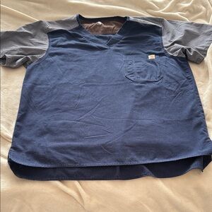 Carhartt Grey and Navy Men’s Scrub Top